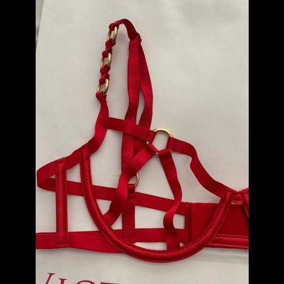 NWT Victoria's Secret Bra Size Large - Picture 2 of 8